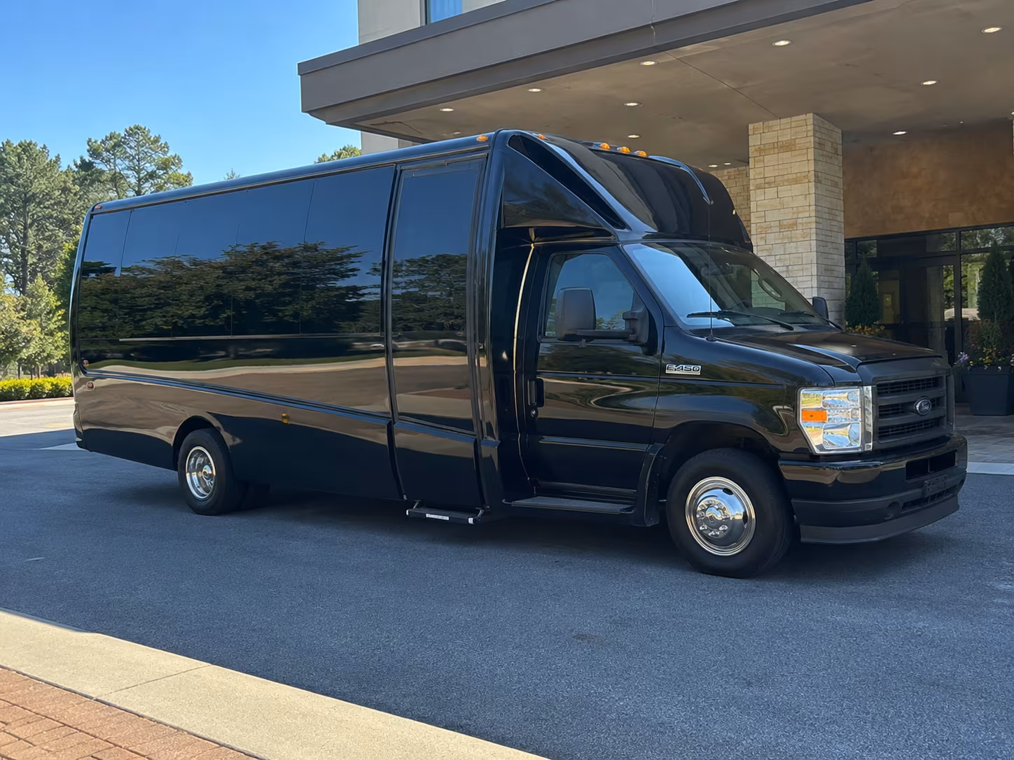 charter buses for redding youth group retreats and overnight trips