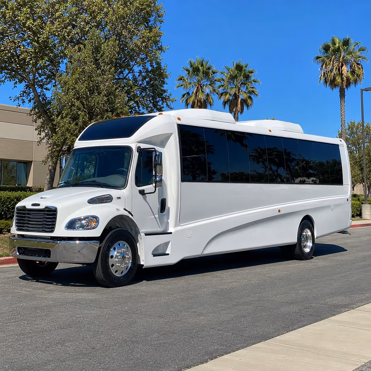 redding 15 passenger minibus