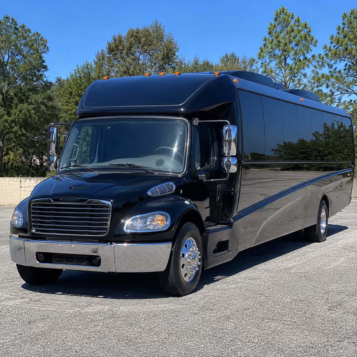 redding 20 passenger minibus