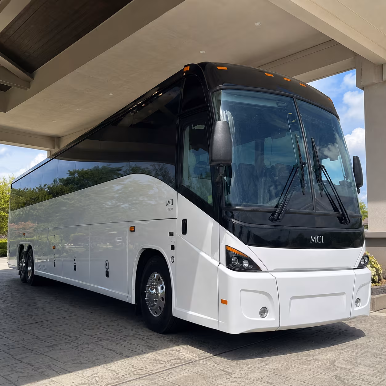 redding 56 passenger charter bus