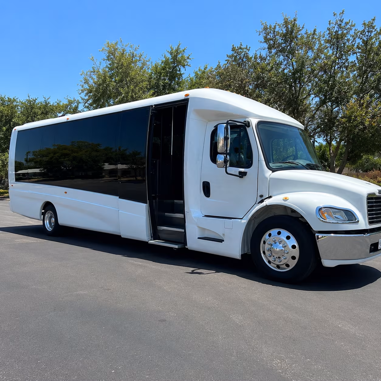 wedding buses and shuttle services for redding celebrations